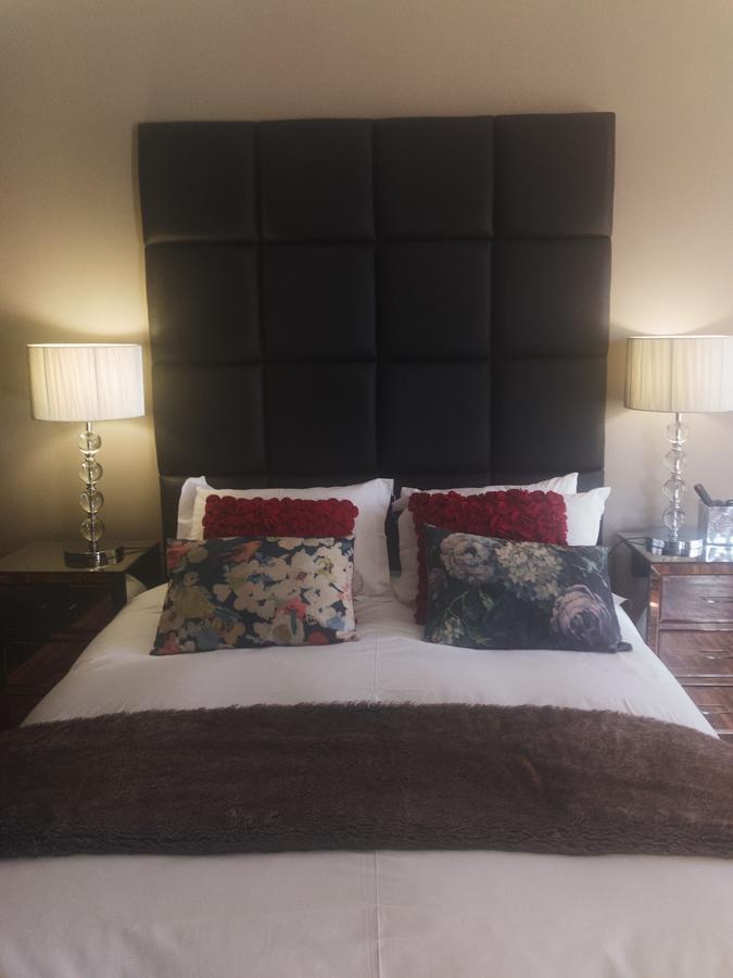 The Hedge Guesthouse Kuruman Exterior photo